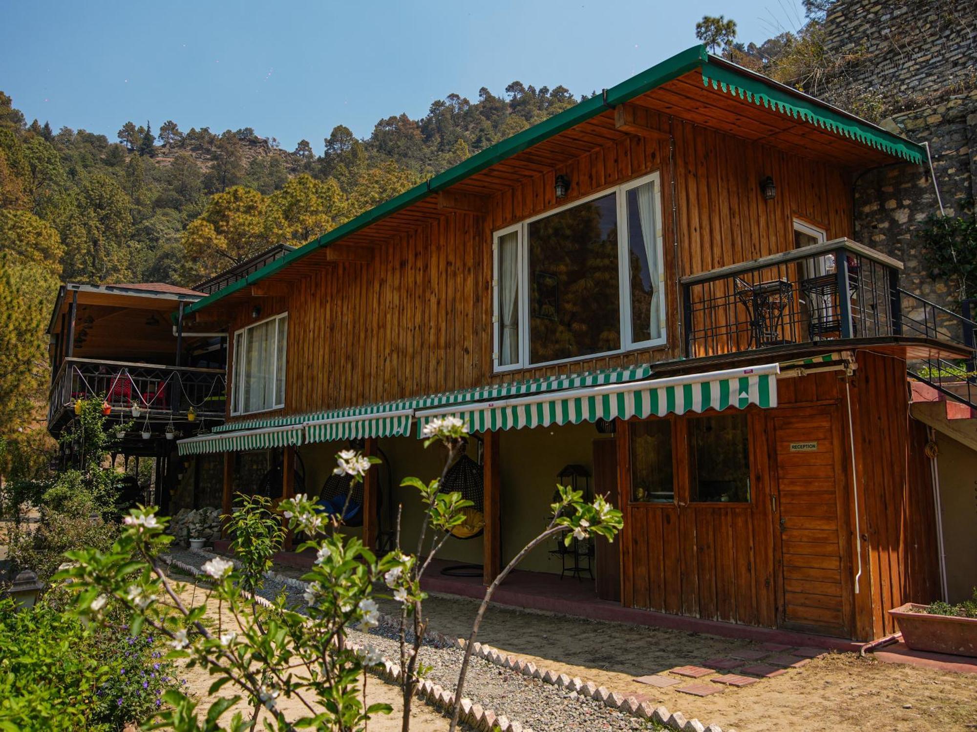 Thehimalayanliving Whistling Pines Hotel Mukteshwar Exterior photo