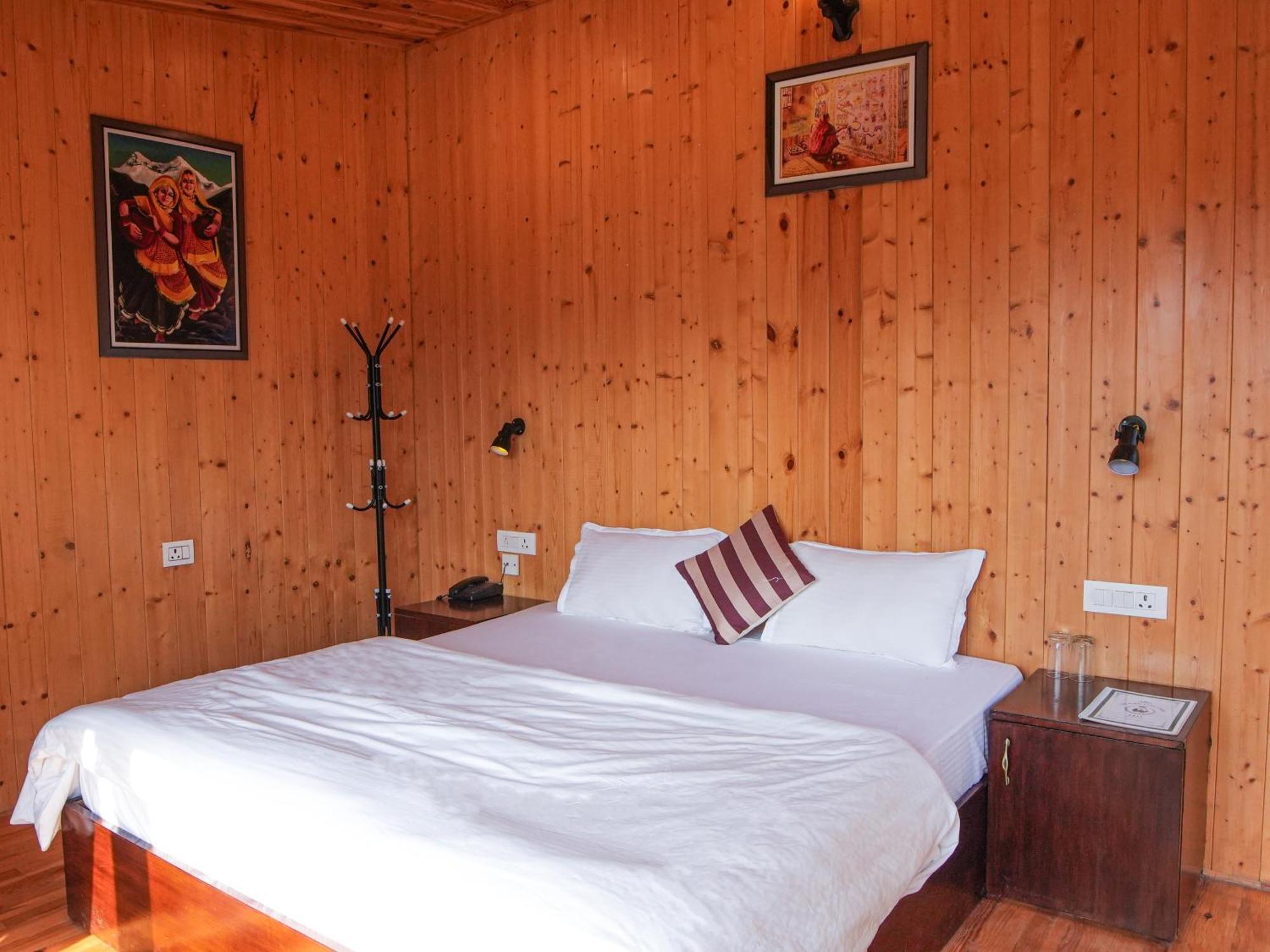 Thehimalayanliving Whistling Pines Hotel Mukteshwar Exterior photo